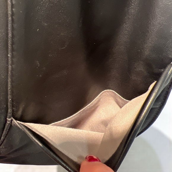 “Sash”Black Leather Sash Bag | Neck Worn Crossbody Organizer | Adjustable | NEW - Picture 6 of 8